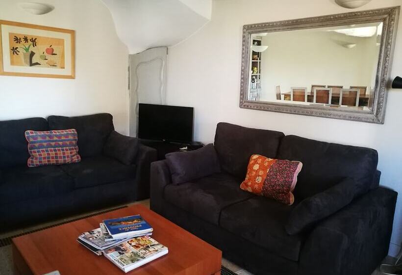 Bed and Breakfast Ancienne Maison Des Gardes