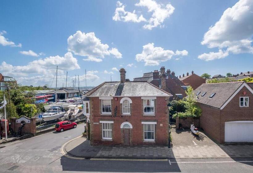 住宿加早餐 Britannia House