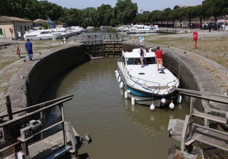 مبيت وإفطار Chez Martine Côté Canal