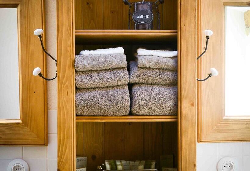 ベッドアンドブレックファースト Demeure De La Carmine, Sejour Bien Etre D Exception, Piscine, Hammam, Champagne