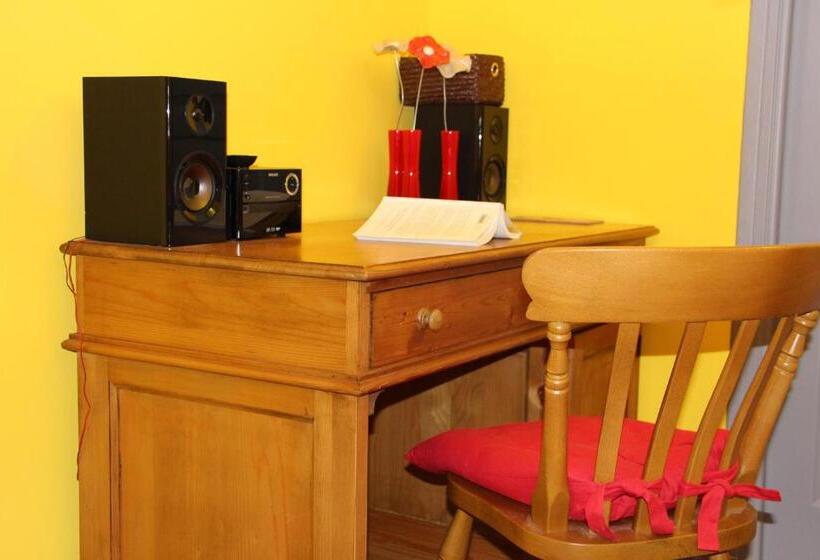 Bed and Breakfast L Alisier Chantant