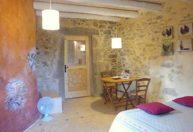 민박 La Colline Bleue