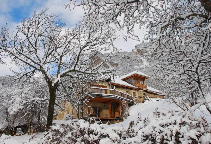 مبيت وإفطار La Ferme De Beauté