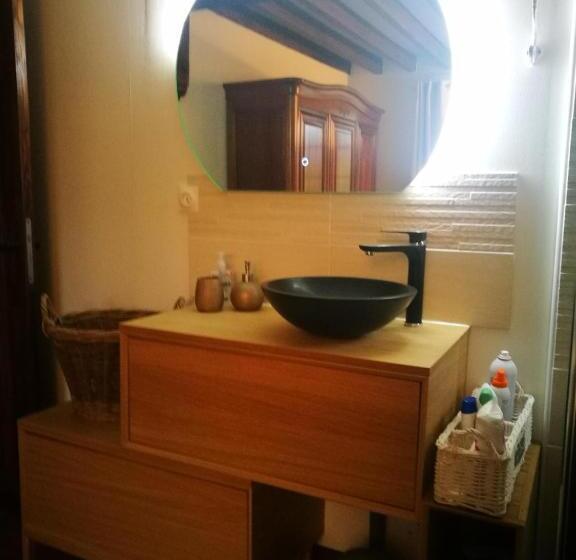 مبيت وإفطار La Grange