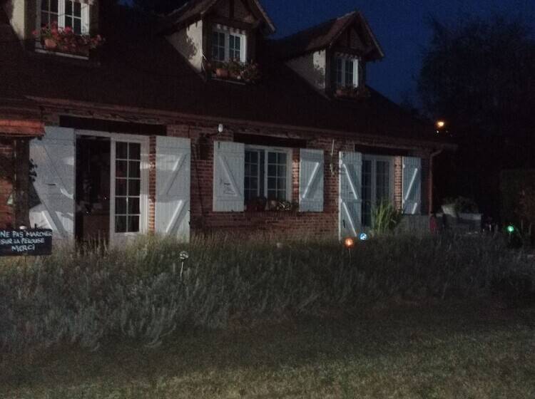 مبيت وإفطار La Grange