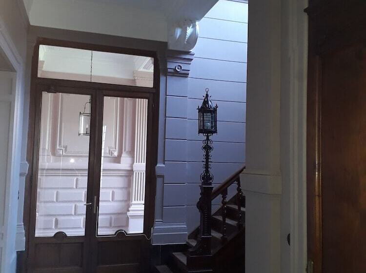 مبيت وإفطار La Maison Bleue De Roubaix