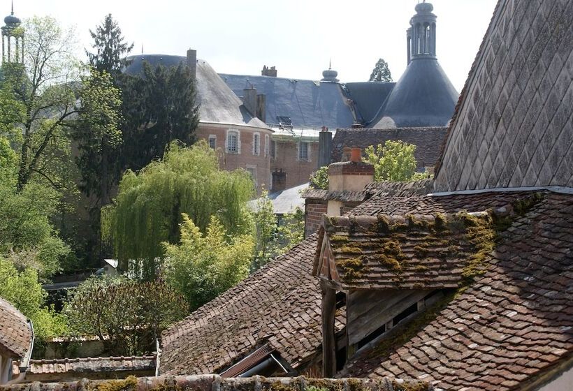 Bed and Breakfast La Maison Jeanne D Arc