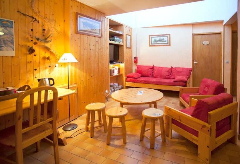 مبيت وإفطار La Roche Du Croue