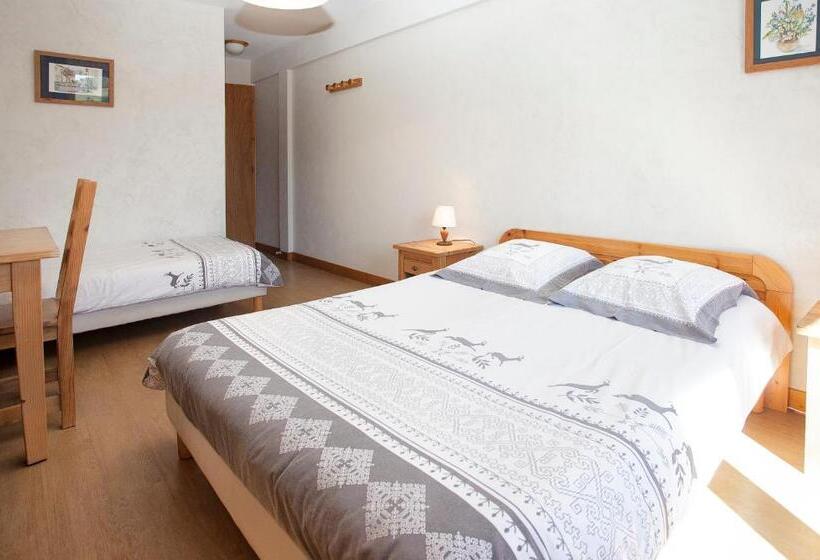 مبيت وإفطار La Roche Du Croue