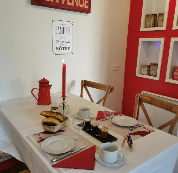 住宿加早餐 La Tannerie De Montreuil