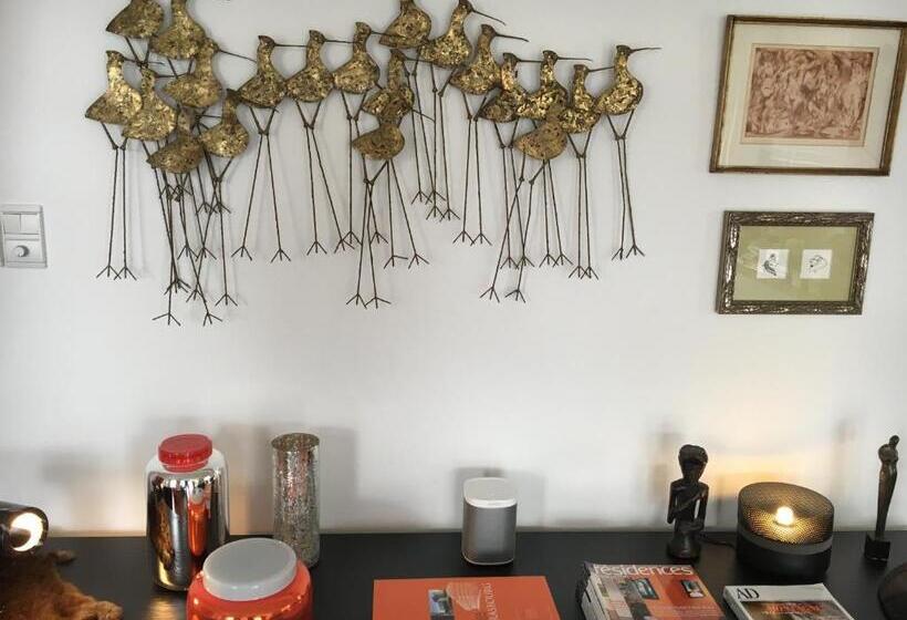 Bed and Breakfast La Villa Haute Corniche