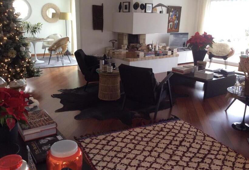 Bed and Breakfast La Villa Haute Corniche