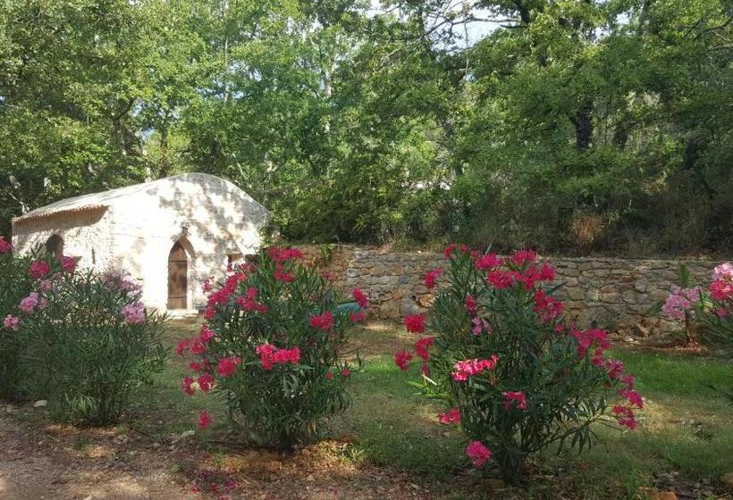 مبيت وإفطار Le Donjon Des Combes Et Son Spa