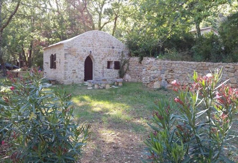 مبيت وإفطار Le Donjon Des Combes Et Son Spa