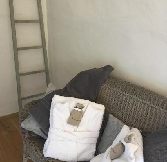 Bed and Breakfast Le Mas De Laval