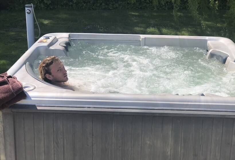 Bed and Breakfast Le Mazet Chambre D Hôtes