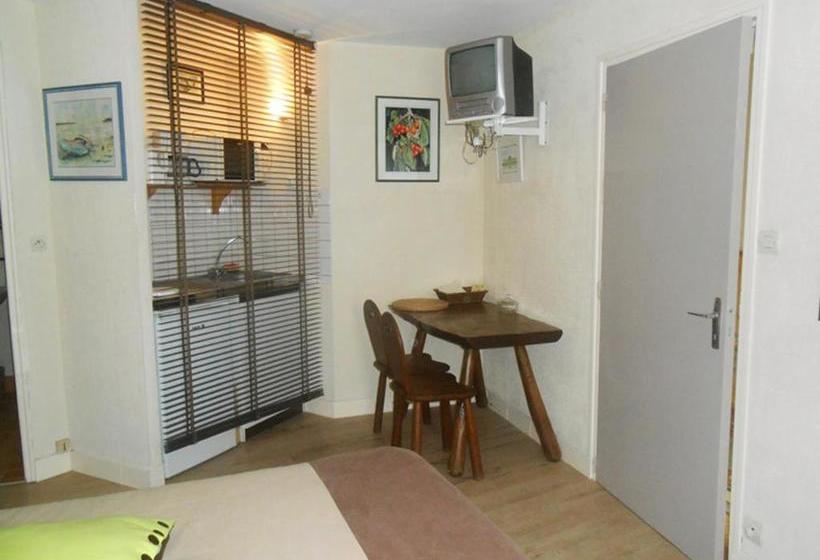 ベッドアンドブレックファースト Les Locations Du Puits