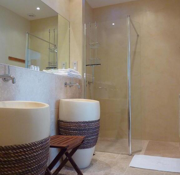 ベッドアンドブレックファースト Les Mazets Du Luberon