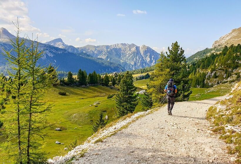 مبيت وإفطار Les Portes Du Soleil