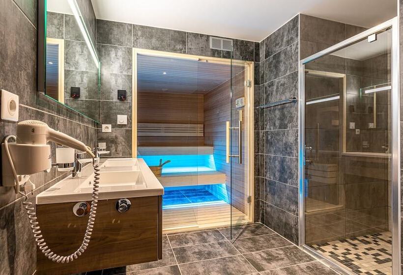 مبيت وإفطار Les Portes Du Soleil