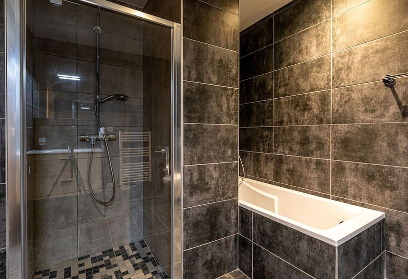 مبيت وإفطار Les Portes Du Soleil