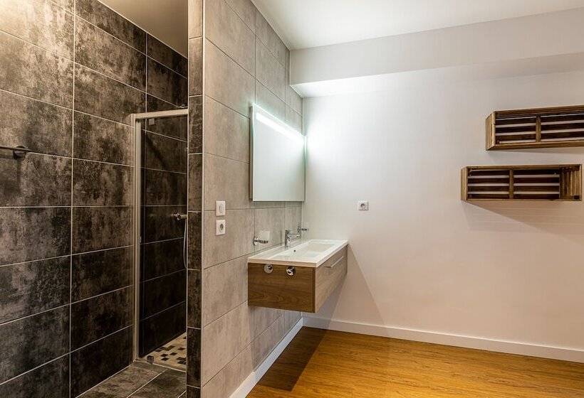 مبيت وإفطار Les Portes Du Soleil