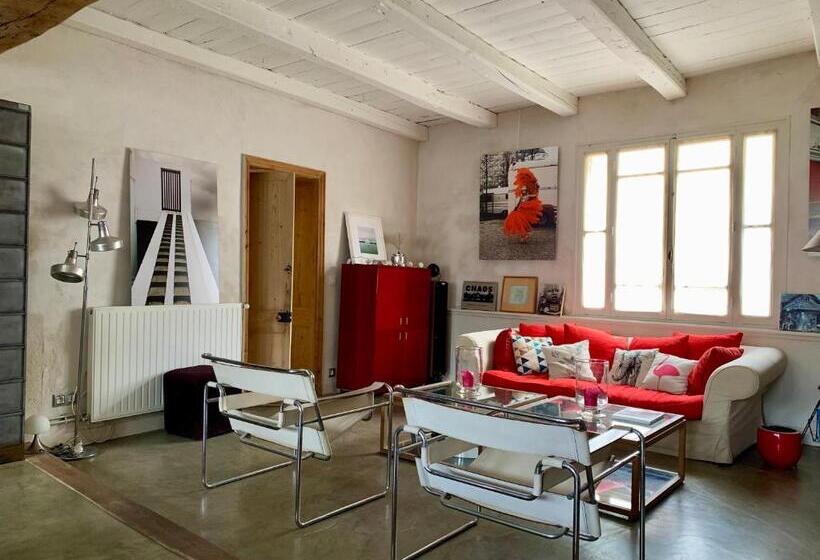 تختخواب و صبحانه Maison Face Au Soleil