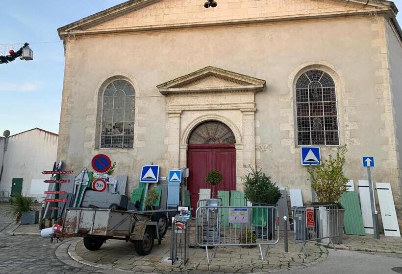 Bed and Breakfast Maison Face Au Soleil