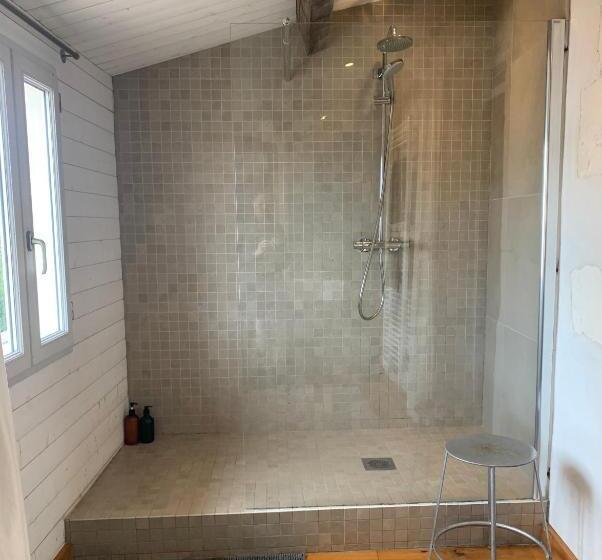 Bed and Breakfast Maison Face Au Soleil