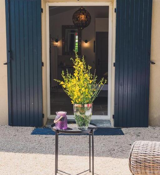 ベッドアンドブレックファースト Maison Sadina