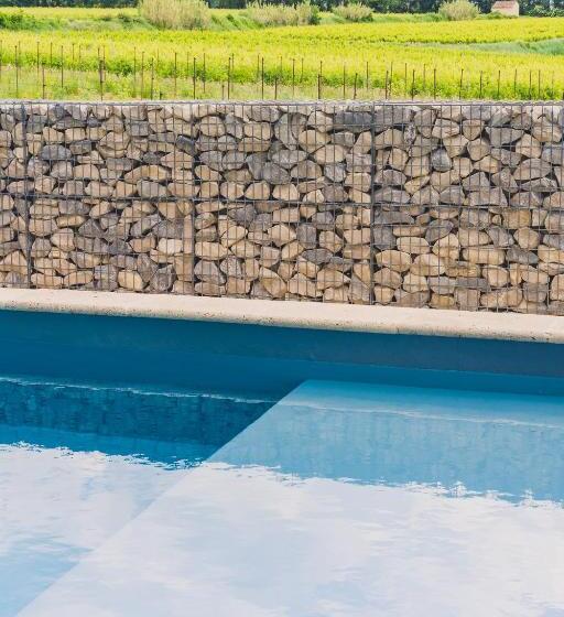 ベッドアンドブレックファースト Maison Sadina