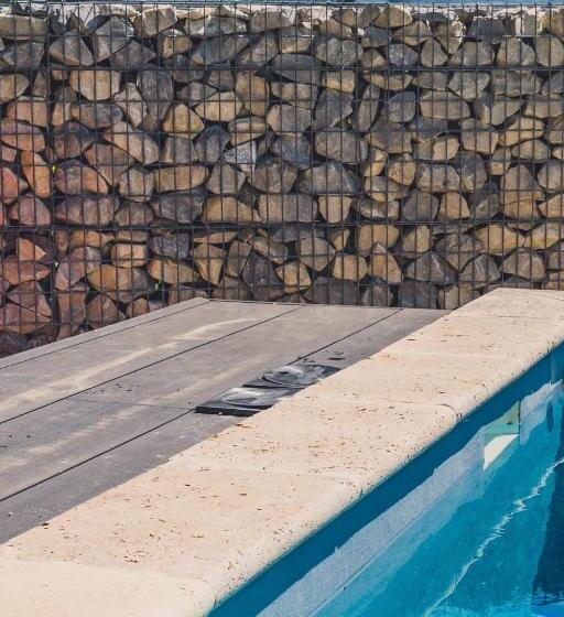 ベッドアンドブレックファースト Maison Sadina