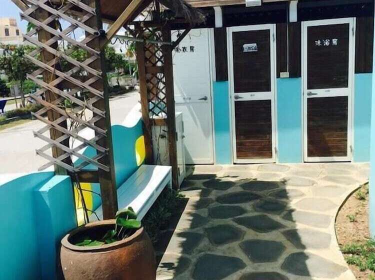 تختخواب و صبحانه The Domed Tile Bb