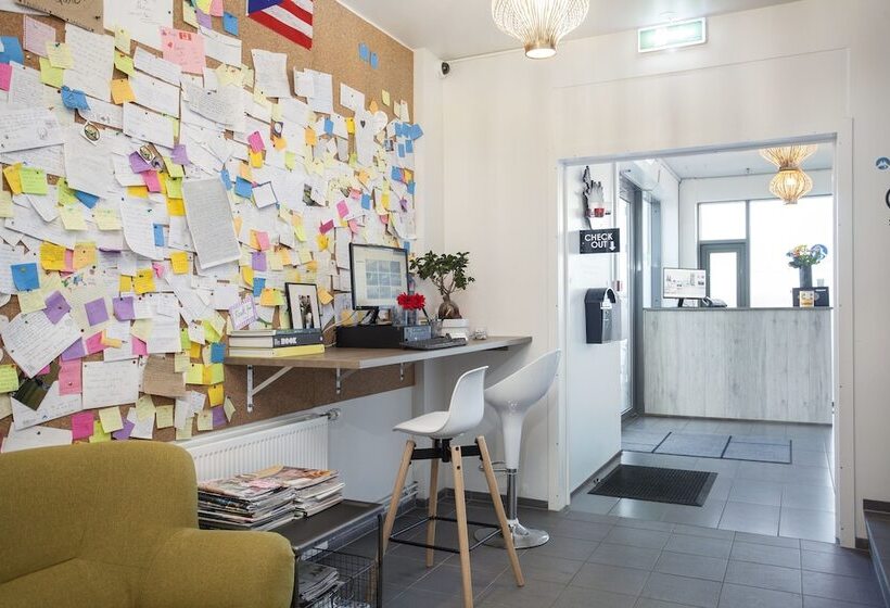 Blue Mountain Apartments By Heimaleiga