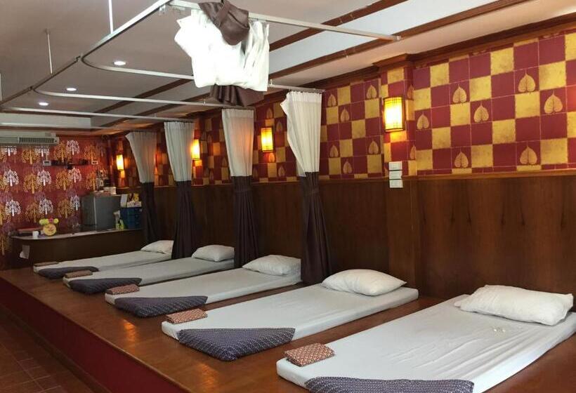 Chaokoh Phi Phi Hostel