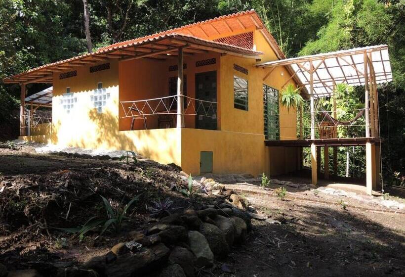 Finca Hostal Bolivar   Casa Maracuya