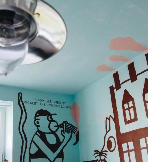 Hostel & Garten Eden