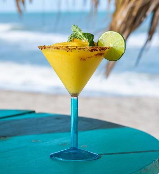 هتل Aite Eco Resort