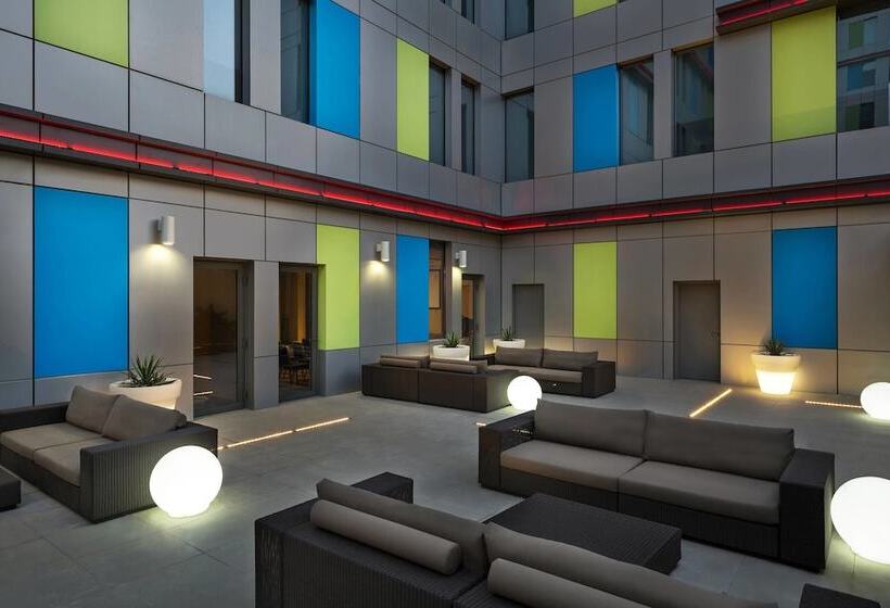 فندق Aloft Dhahran