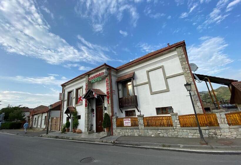 هتل Aragvi