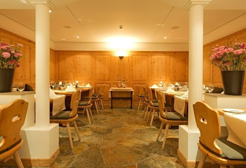 בית מלון כפרי Arsa Lodge Silvaplana