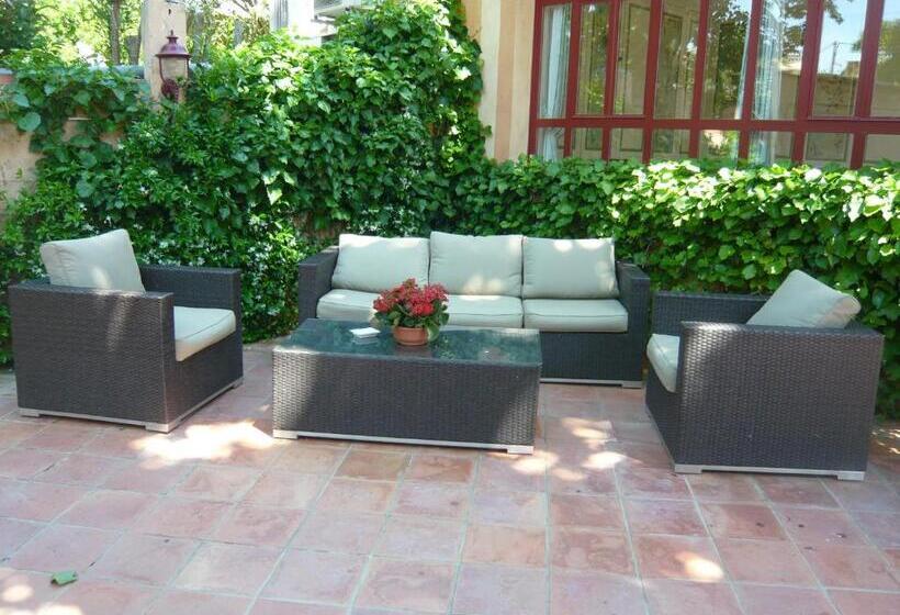 فندق Auberge De Correns