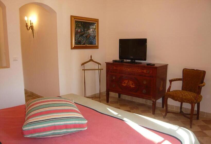 בית מלון כפרי Auberge De Correns