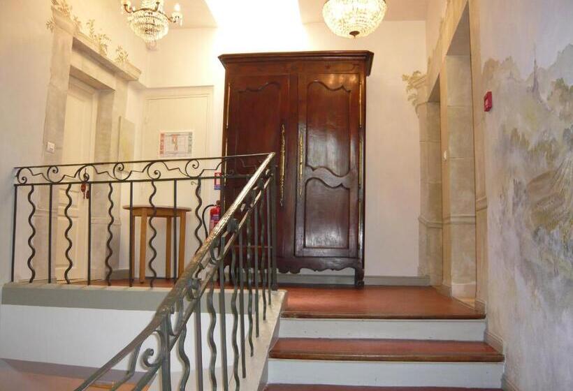 ホテル Auberge De Correns