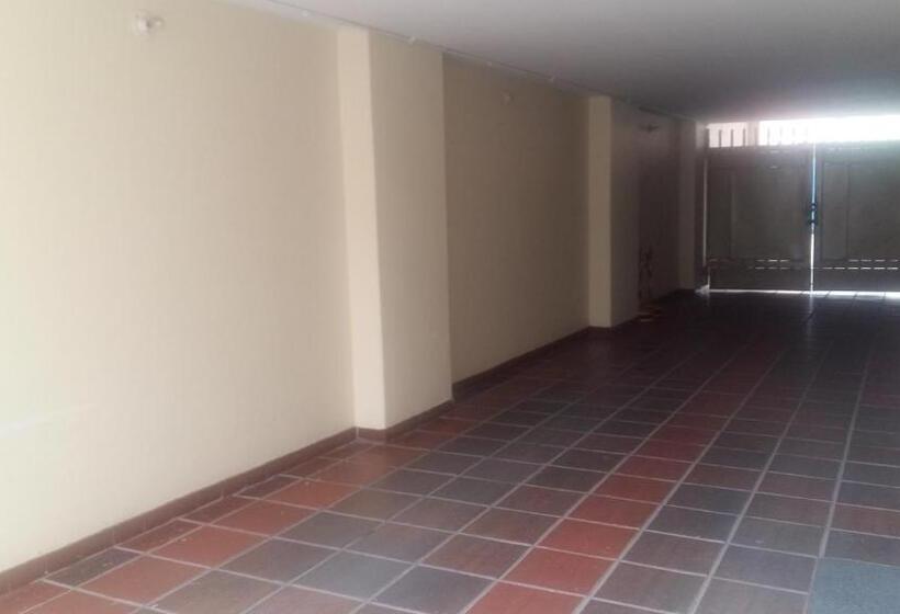 호텔 Catalina Real