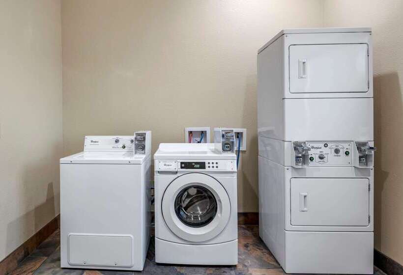 Отель Comfort Suites University