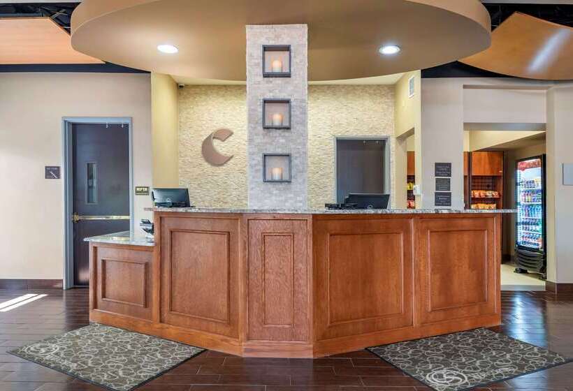 Отель Comfort Suites University