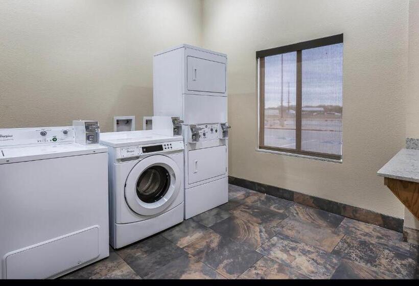 Отель Comfort Suites University