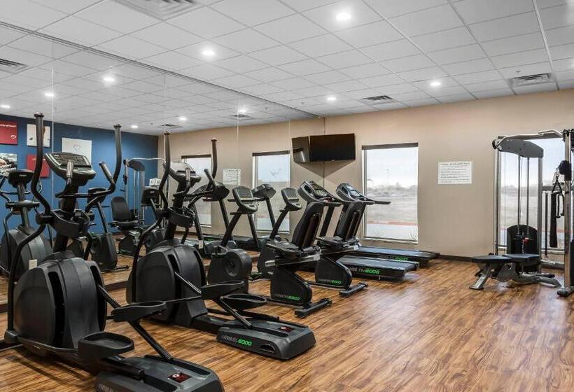 Отель Comfort Suites University