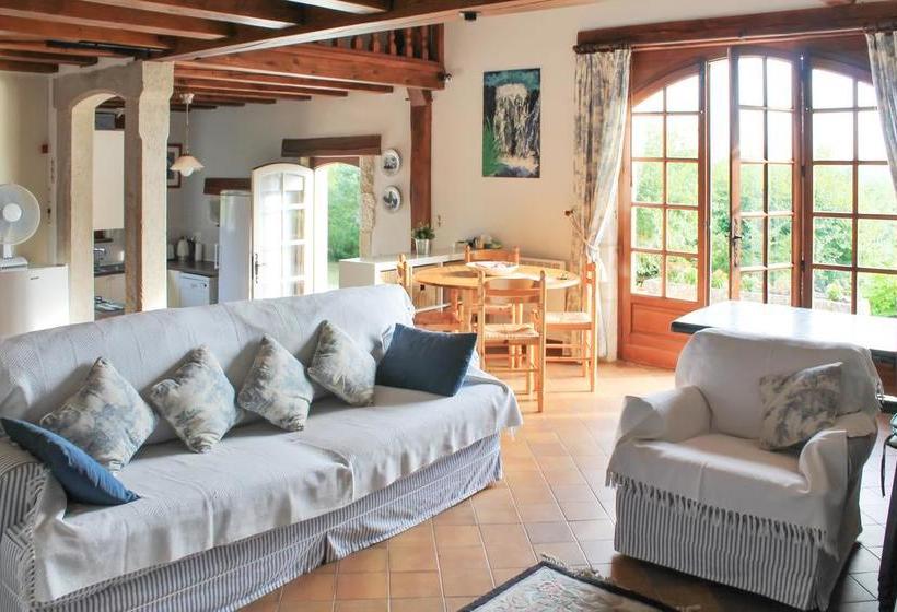 Maison De 2 Chambres Avec Piscine Privee Jardin Amenage Et Wifi A Bruniquel